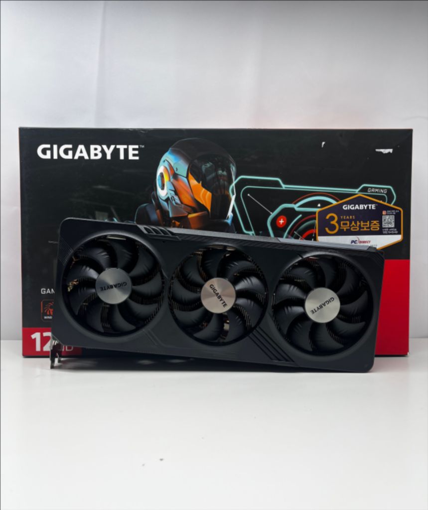 기가바이트 라데온 RX 7700XT 겜오씨 그래픽카드