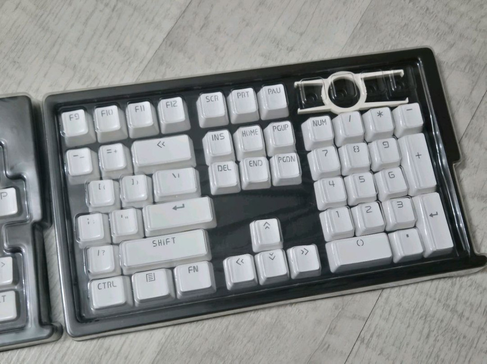 화이트 키캡 이미지