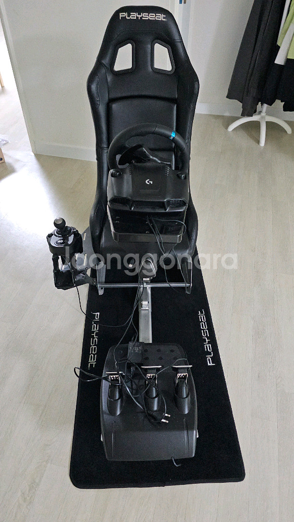 로지텍 G923 레이싱휠+쉬프트+페달+플레이시--1