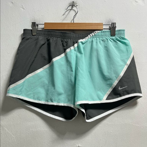 66 나이키 드라이핏 기능성 밴딩 반바지