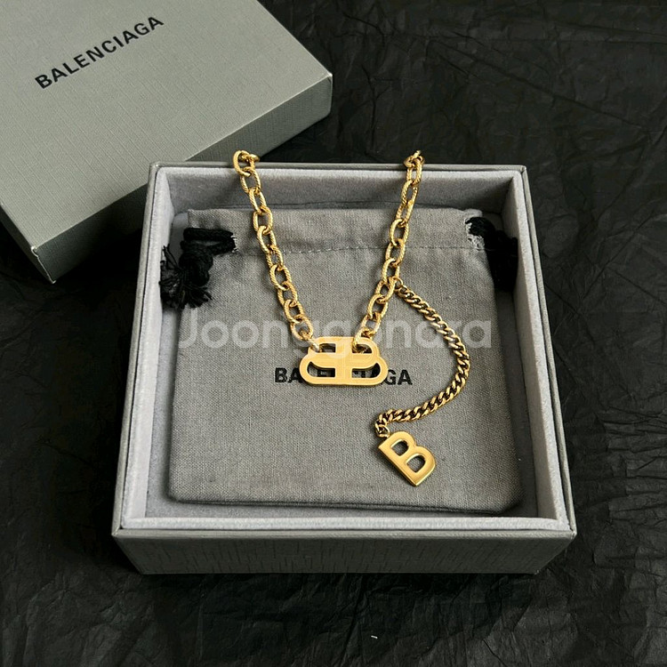 Balenciaga 네티--1