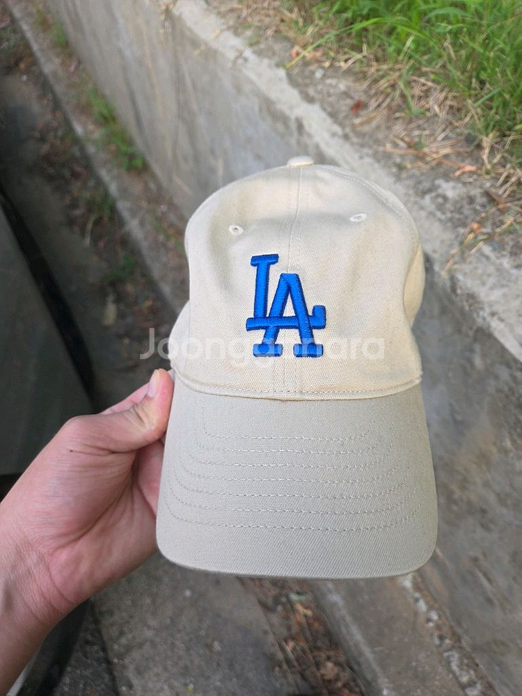 MLB모자 상태좋습니다.--0