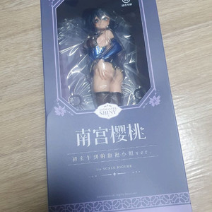 남궁체리 피규어 미개봉 팝니다