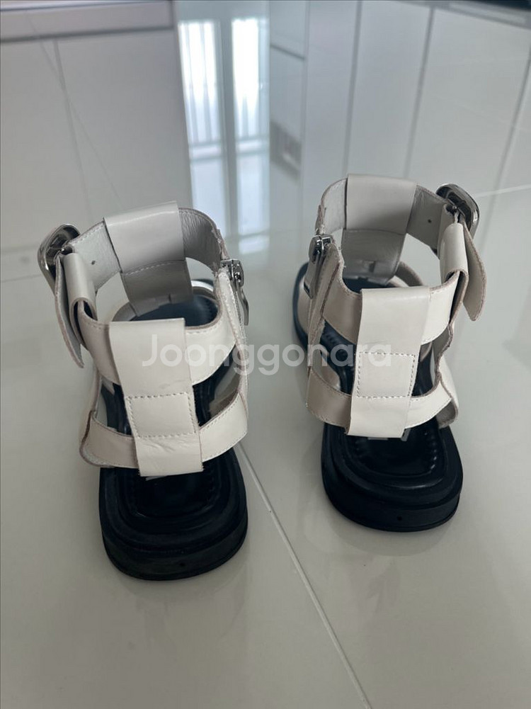 고세 글래디에이터 샌들--1
