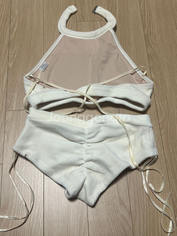 수민 공구방 폴웨어 헵번 아이보리 새상품 S--1