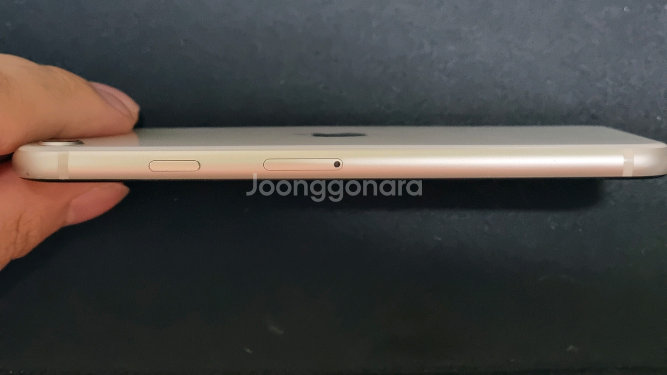 아이폰 SE3 64GB 화이트--3