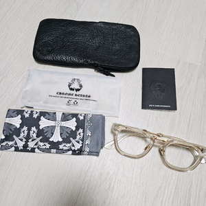 크롬하츠 / 덕버터 크리스탈골그
