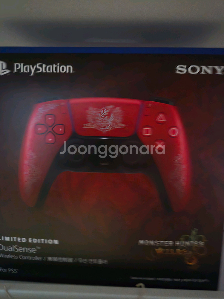 PS5 한정판 몬스터 헌터 듀얼센스 단순 개봉 팝니다.--0