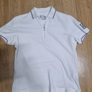 몽클레어 여성 반팔카라티