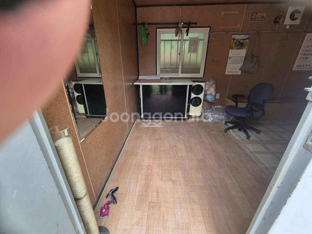 36중고컨테이너.판넬지붕.에어컨--2