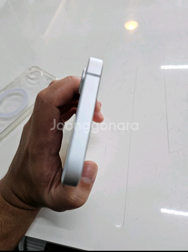 아이폰16e 256gb--3
