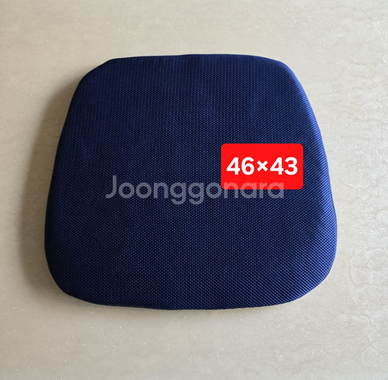 고급실리콘방석(벌집,통풍)커버있음--1