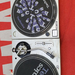 테크닉스SL-1200MK3D/실버 턴테이블