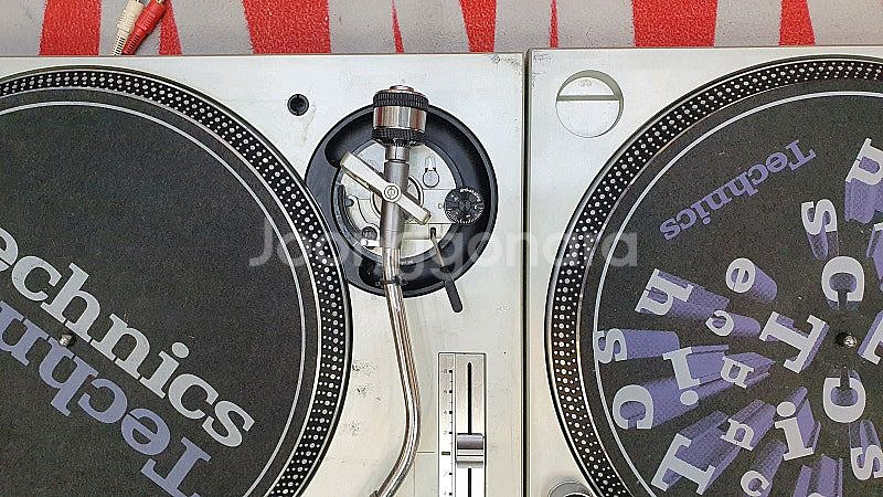 테크닉스SL-1200MK3D/실버 턴테이블--4