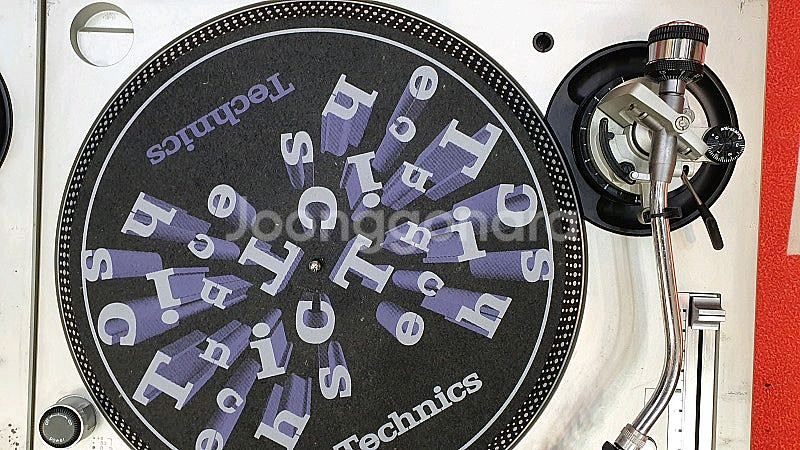테크닉스SL-1200MK3D/실버 턴테이블--5