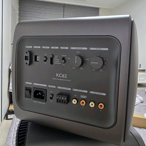 KEF LS50 W2 + 스탠드 + KC62 서브우퍼