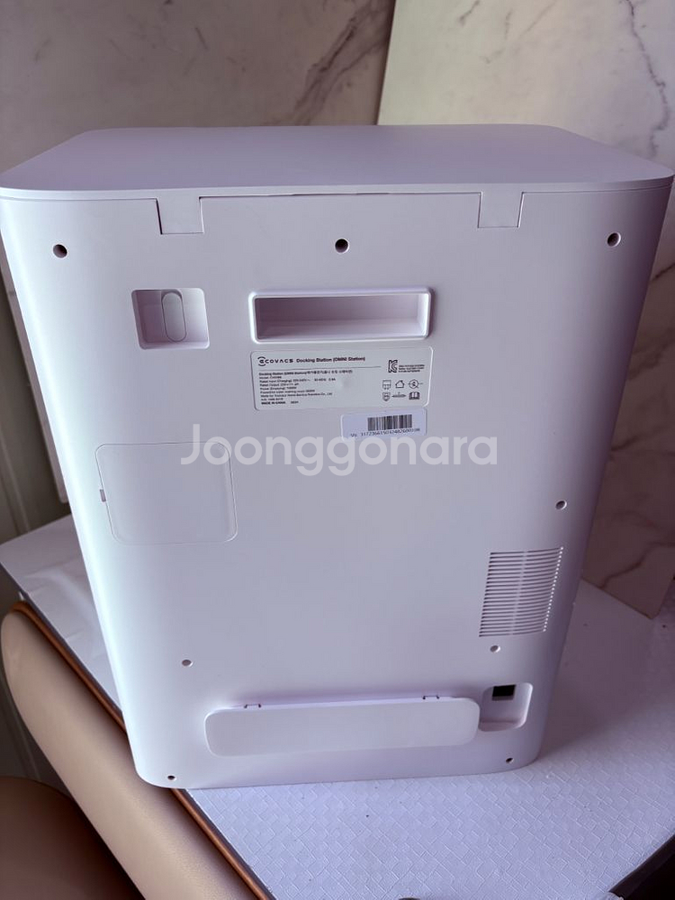 에코백스t30s프로 로봇청소기팝니다.--3