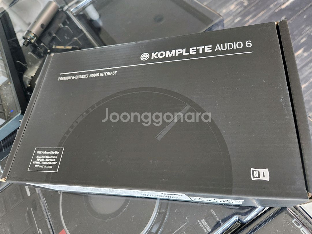 미개봉 komplete audio 6 오디오인터페이스--2