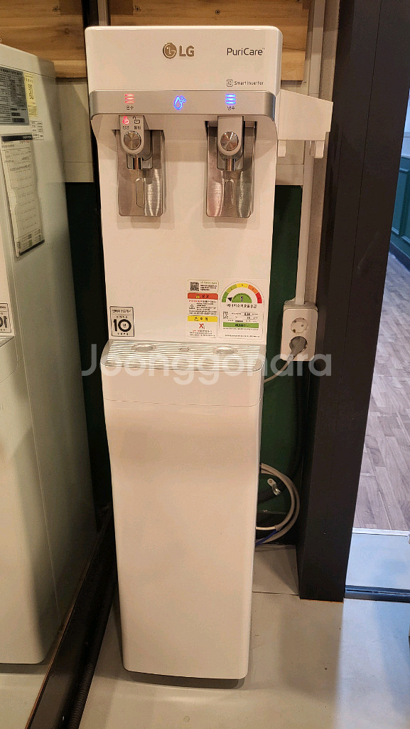 스탠드 에어컨 2대 벽걸이 1개 정수기--6