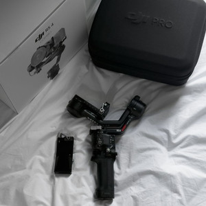 DJI RONIN RS4 Combo