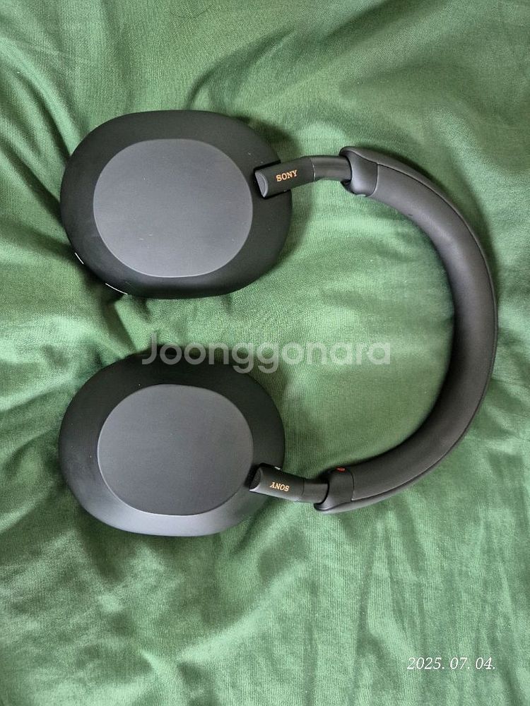 소니 WH-1000XM5 블랙 헤드폰--3