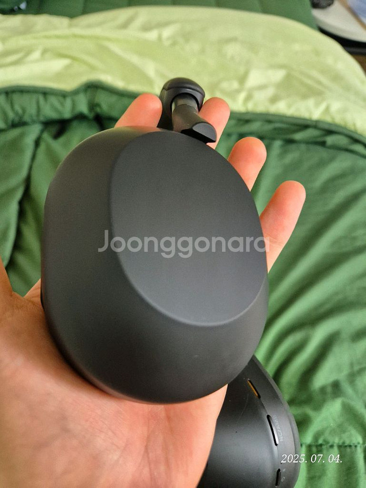 소니 WH-1000XM5 블랙 헤드폰--4