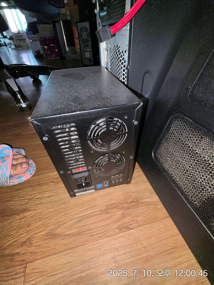 (고장)외장하드 8베이,5베이 10만원에 팔아요--4