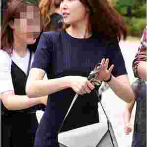 DKNY디케이앤와이 서현진가방