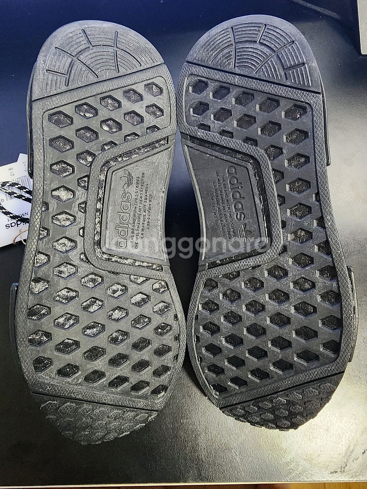 [250] 아디다스 퍼렐 윌리엄스 NMD R1 블랙퓨처--8