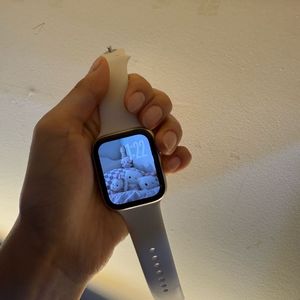 애플워치 SE2 44mm ss급 스타라이트 판매해요
