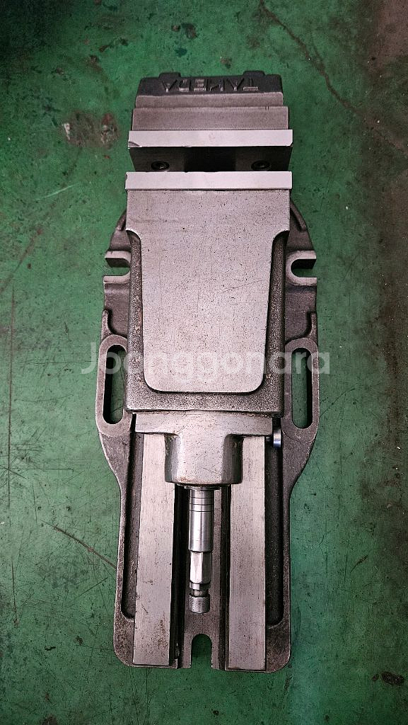 다케다유압바이스--0