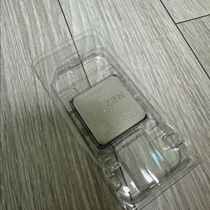 AMD RYZEN 2600X