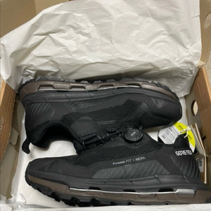 (새상품) 네파 등산화 HI FLOW GTX 265mm
