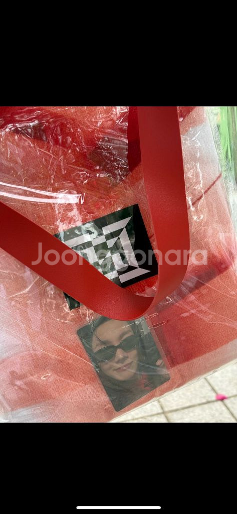 제이홉 홉온스 포카+비치타월+투명가방 키트--0