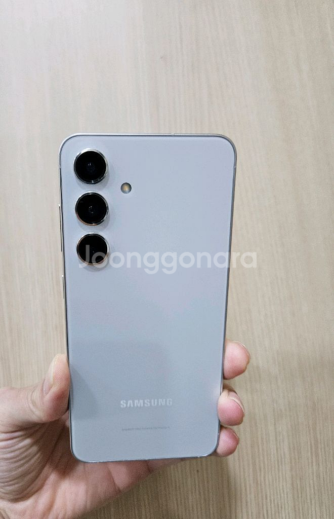 갤럭시 S24화이트 256G 팝니다--1