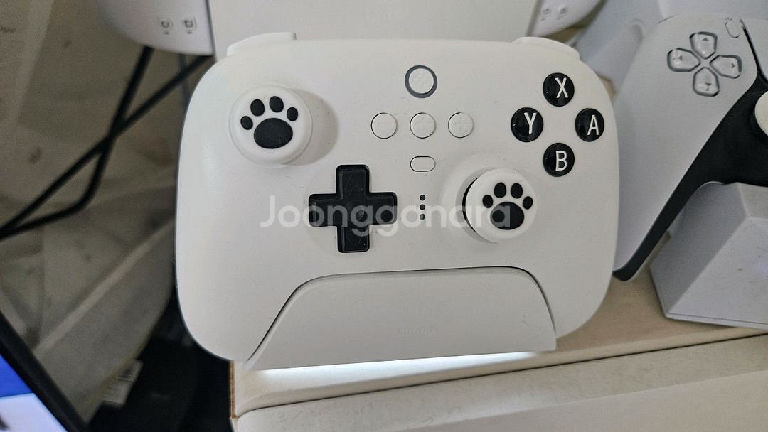 8bitdo 얼티메이트 ns버전 팔얼블 패드 컨트롤러--3