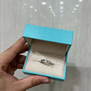 18k 티파니앤코 반지