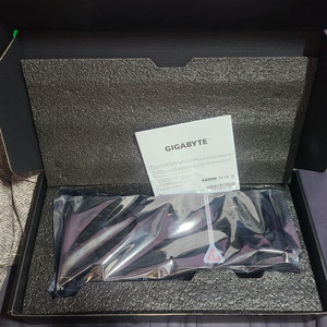GIGABYTE RX 9060 XT 8GB Gaming