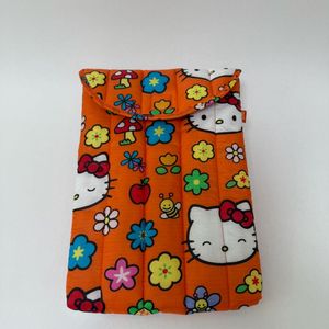 BAGGU바쿠 헬로키티 노트북 파우치
