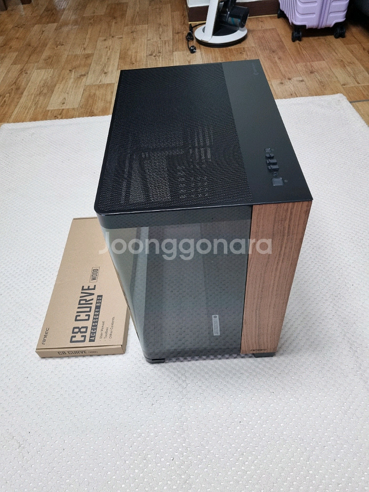 Antec C8 Curve Wood 케이스 미사용제품--1
