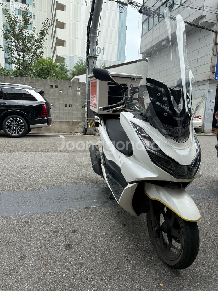 상태좋은 Pcx 22년식 오늘만 이가격에 팔아봅니다--0