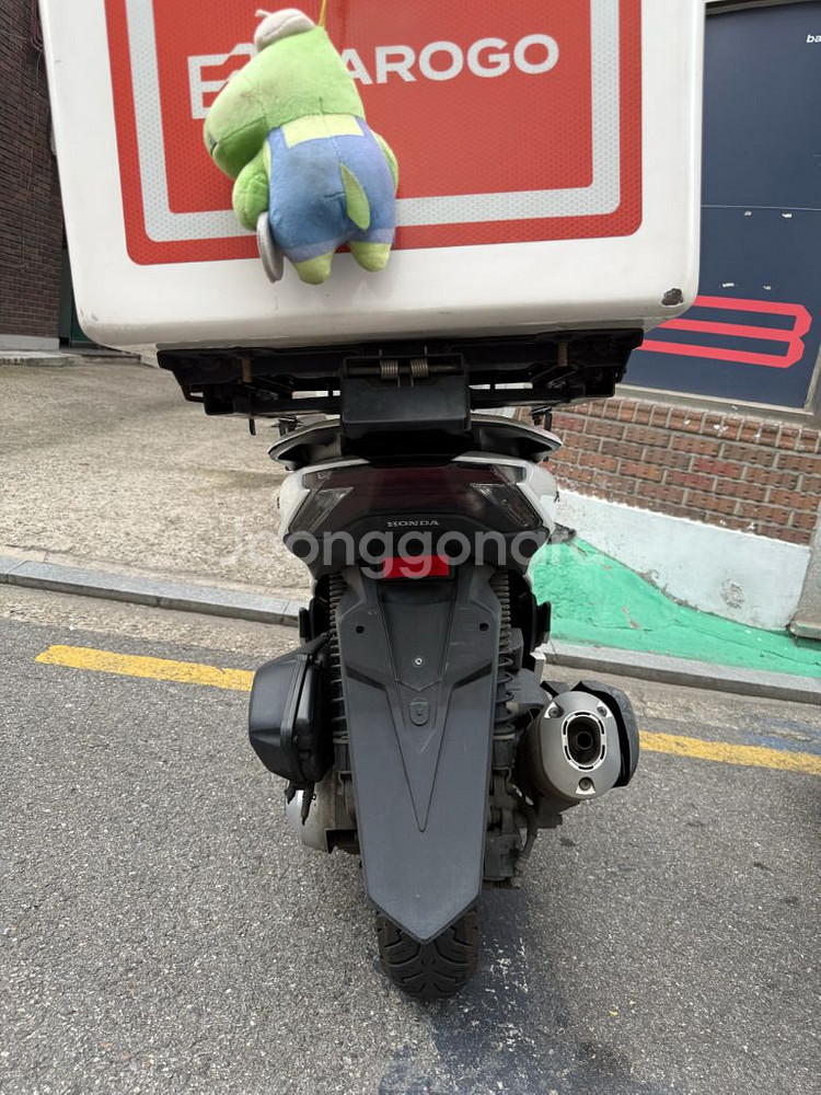 상태좋은 Pcx 22년식 오늘만 이가격에 팔아봅니다--9