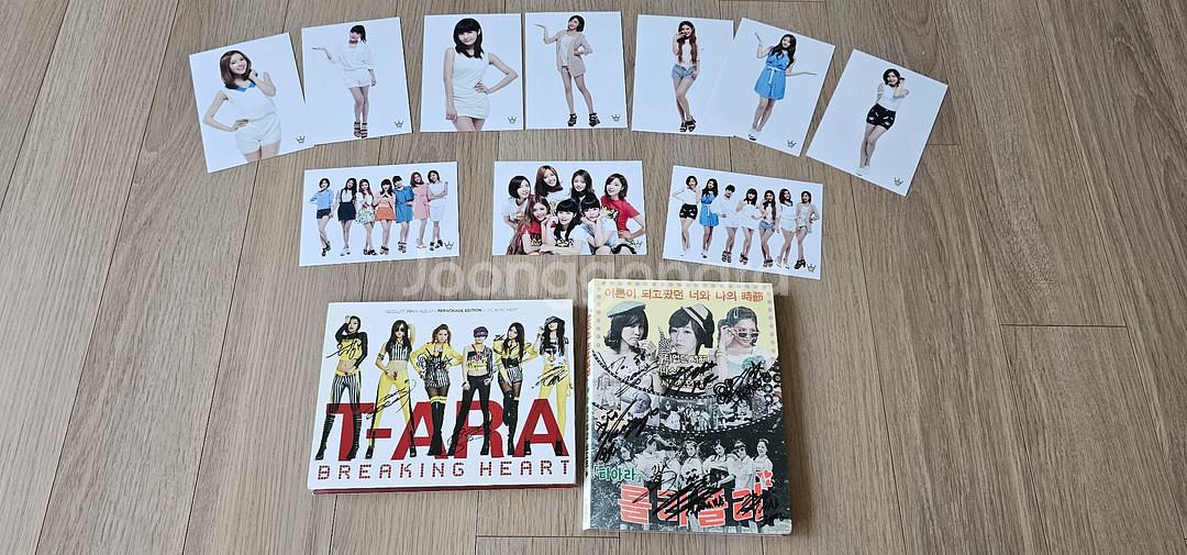 티아라 친필싸인앨범 2개 및 포카10장--0