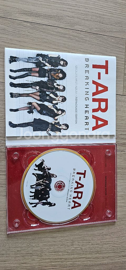 티아라 친필싸인앨범 2개 및 포카10장--8