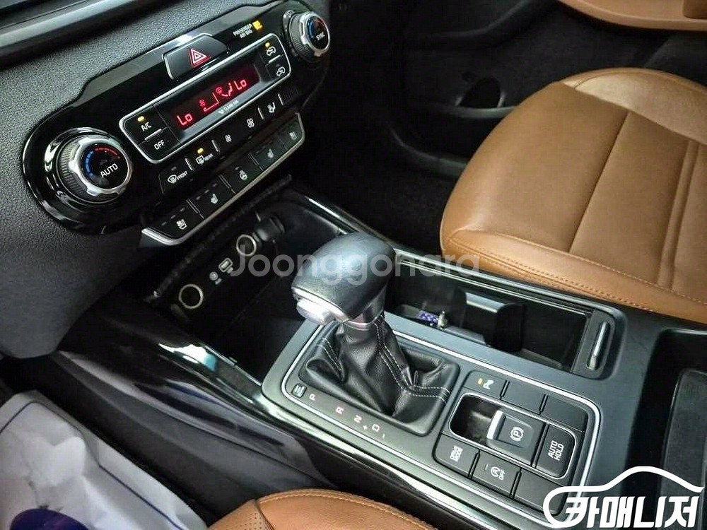 [기아]더 뉴 쏘렌토 디젤 2.0 2WD 노블레스 (5--7