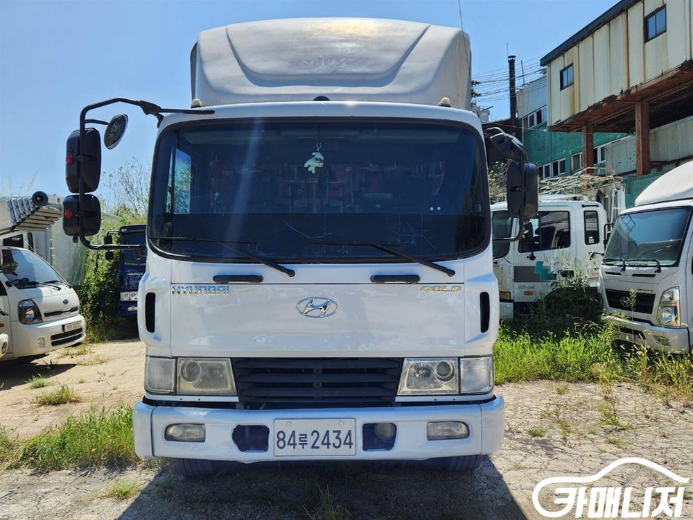 [중대형화물]윙바디 4.5톤 메가트럭 (3인승 /4.5 이미지