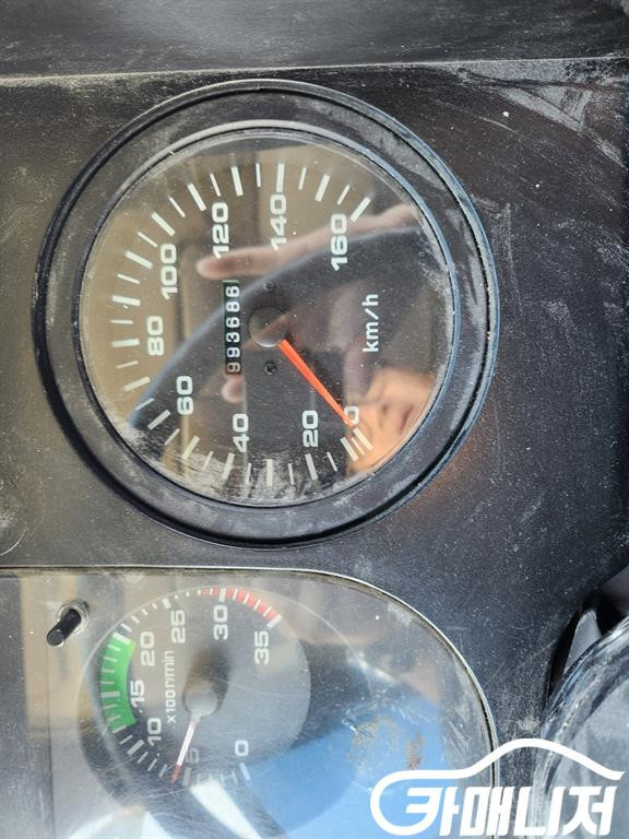 [중대형화물]윙바디 4.5톤 메가트럭 (3인승 /4.5 이미지