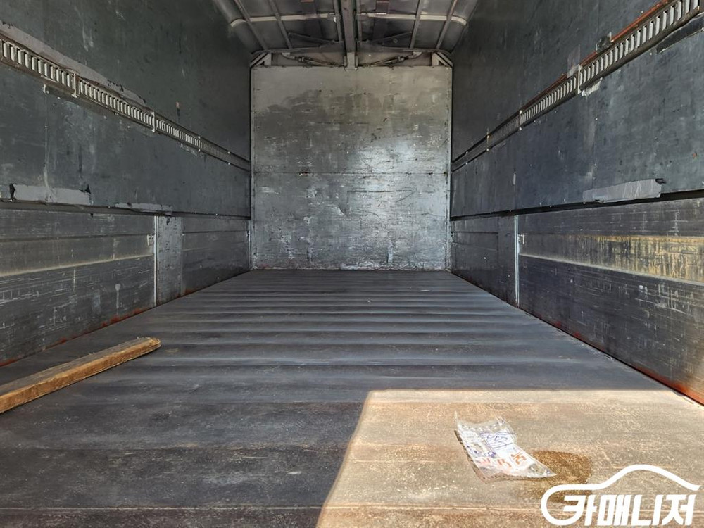 [중대형화물]윙바디 4.5톤 메가트럭 (3인승 /4.5 이미지