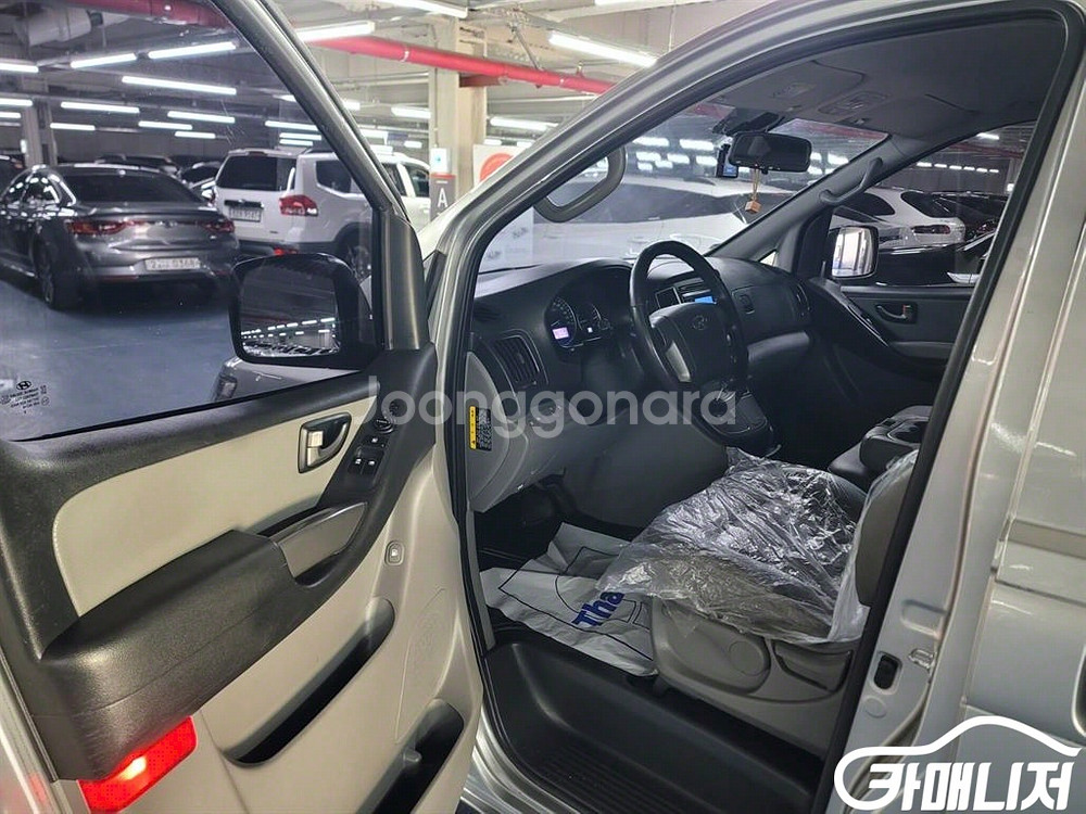 [현대]더 뉴 그랜드 스타렉스 2WD 밴 3인승 스마트--9