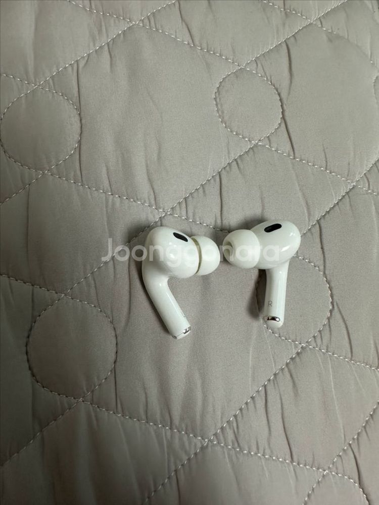 에어팟 프로2 라이트닝 상태좋음--1